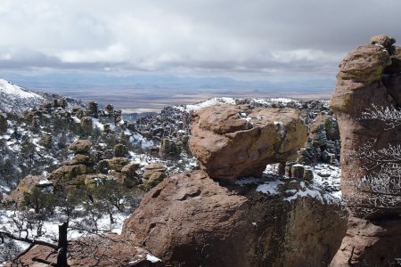 Chiricahua National Monument in de sneeuw